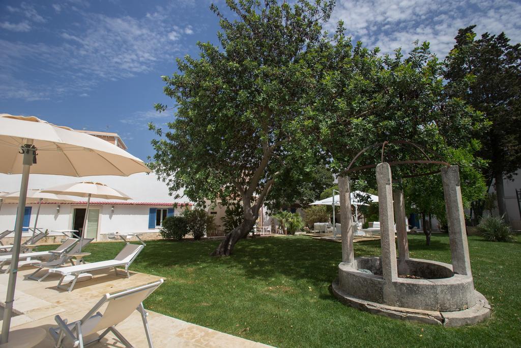 Li Pappi Antico Casale Bed and Breakfast Galatina Εξωτερικό φωτογραφία