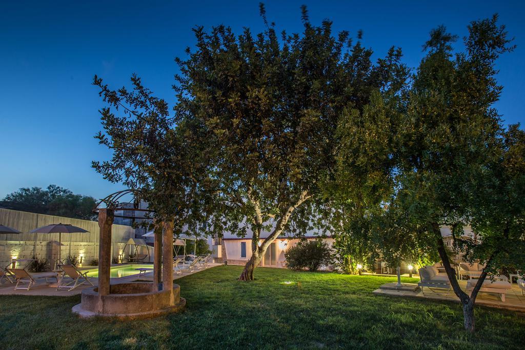 Li Pappi Antico Casale Bed and Breakfast Galatina Εξωτερικό φωτογραφία