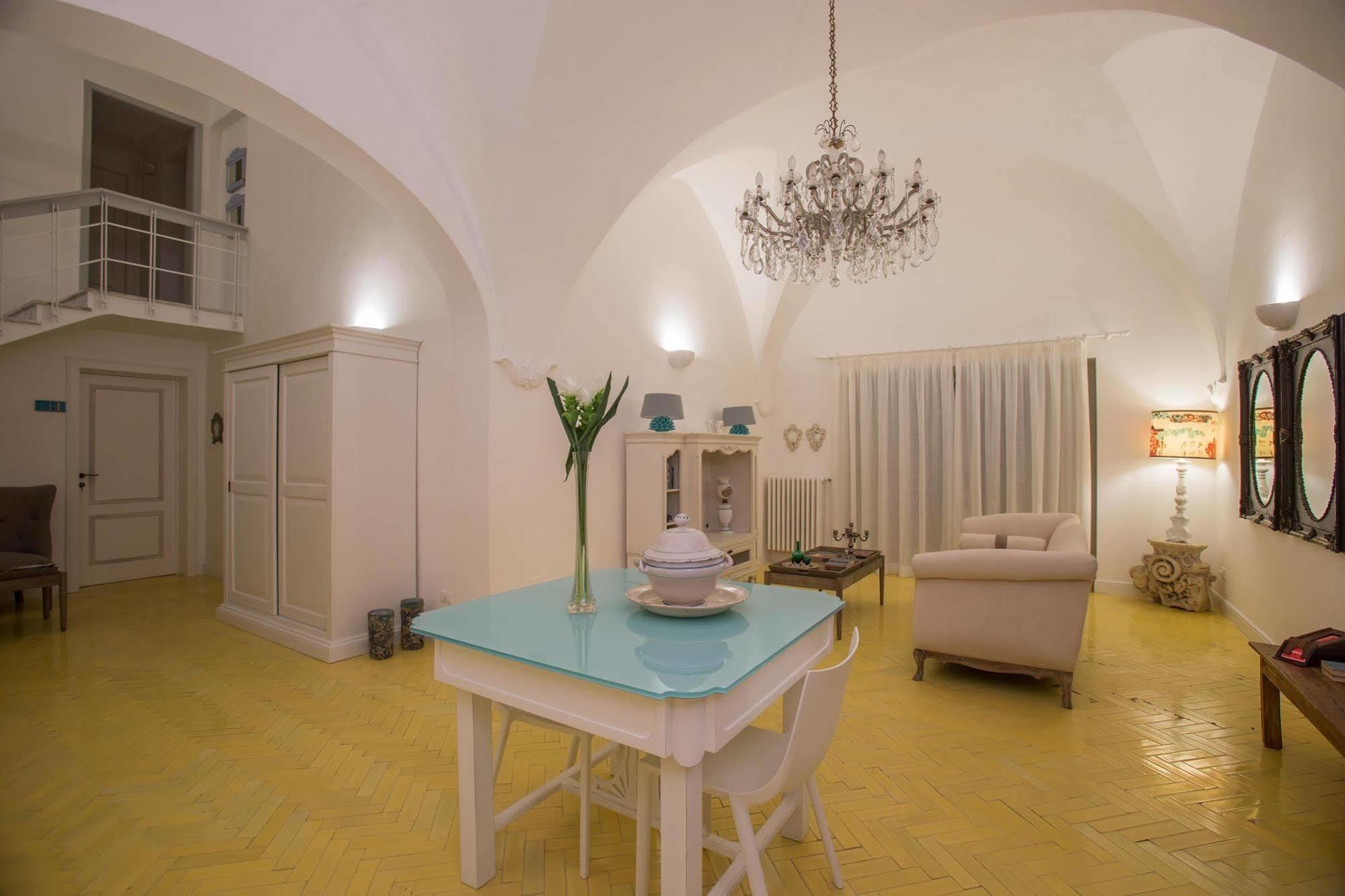 Li Pappi Antico Casale Bed and Breakfast Galatina Εξωτερικό φωτογραφία