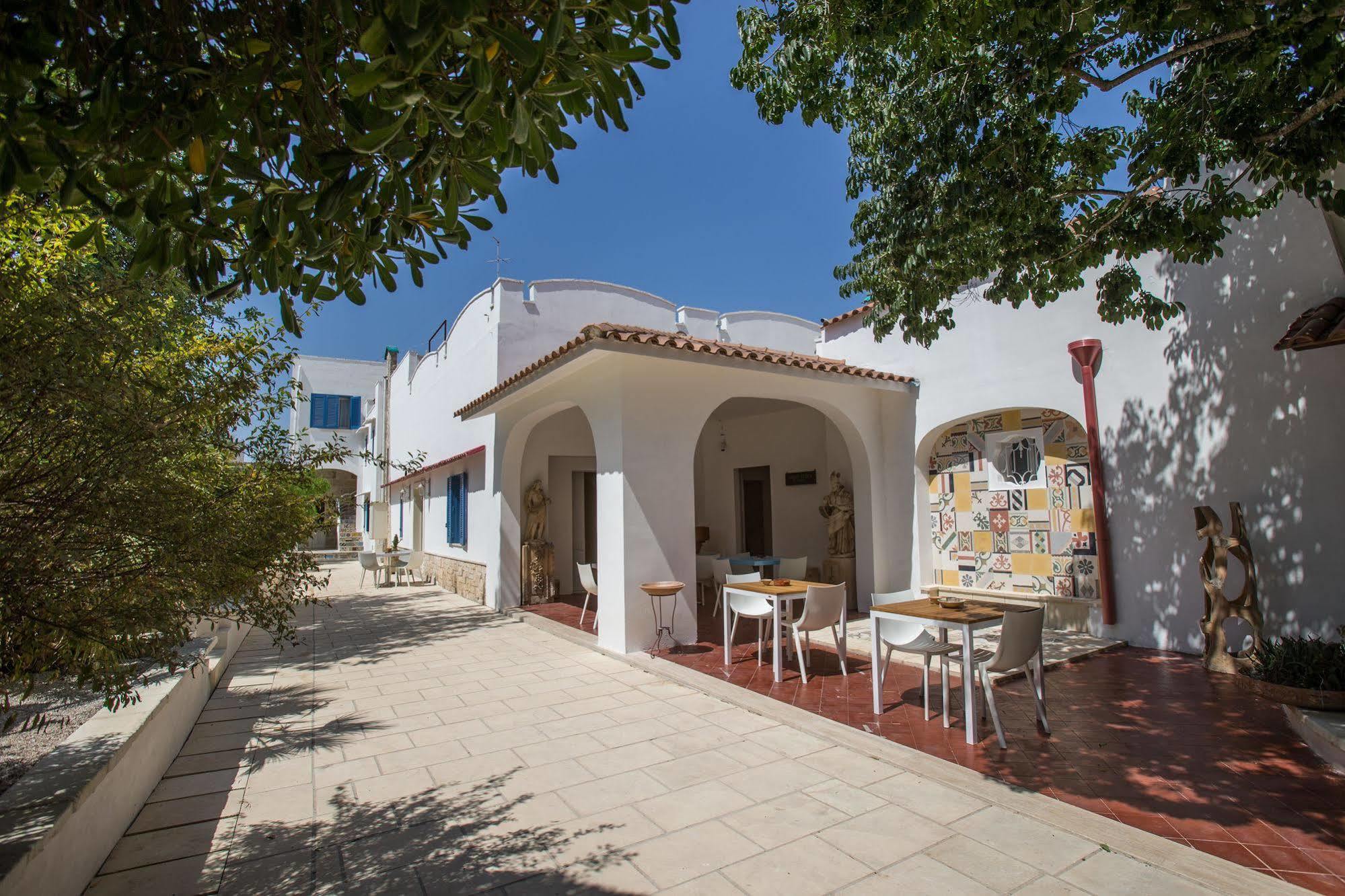 Li Pappi Antico Casale Bed and Breakfast Galatina Εξωτερικό φωτογραφία