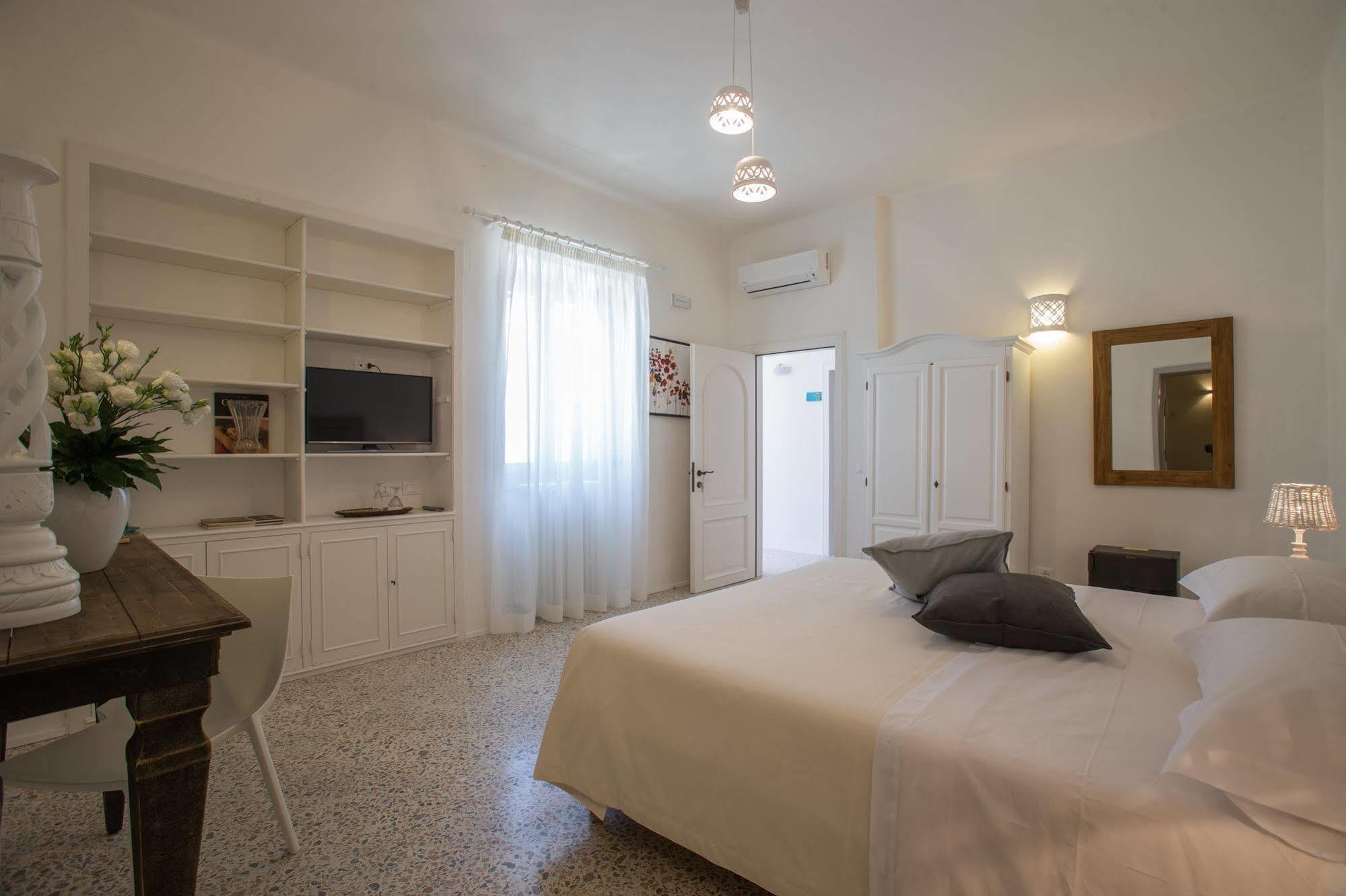 Li Pappi Antico Casale Bed and Breakfast Galatina Εξωτερικό φωτογραφία